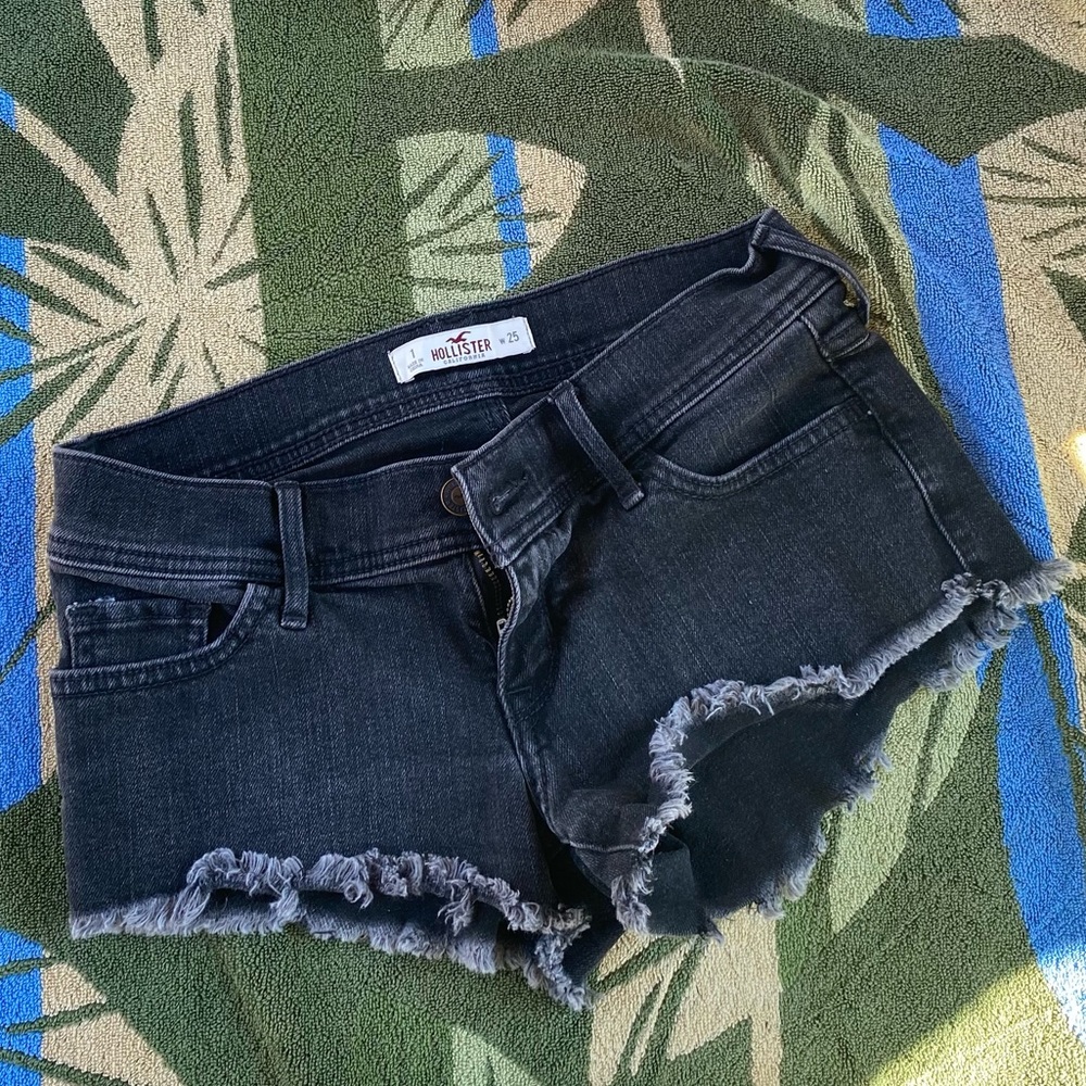 HOLLISTER SHORTS